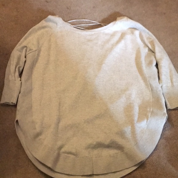 Sweater - Picture 1 of 4